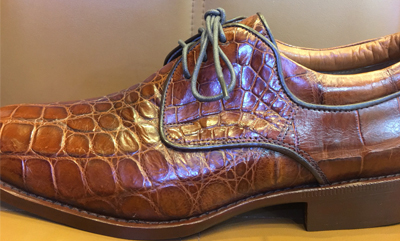 Using Crocodile Belly Skin For Men’s Shoes